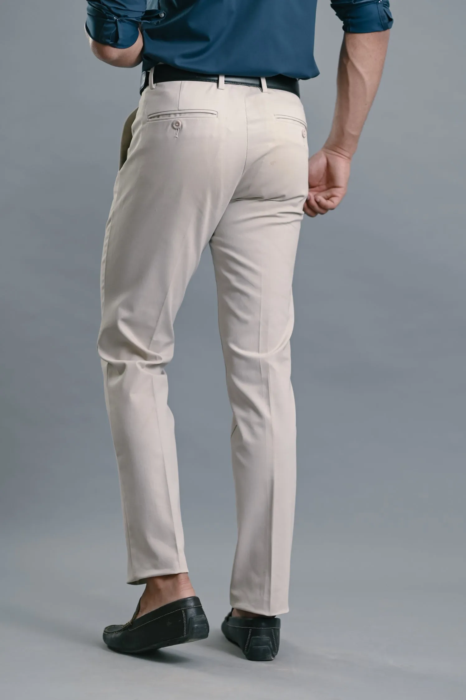 RE-DEFINE KHAKIS - REGULAR FIT