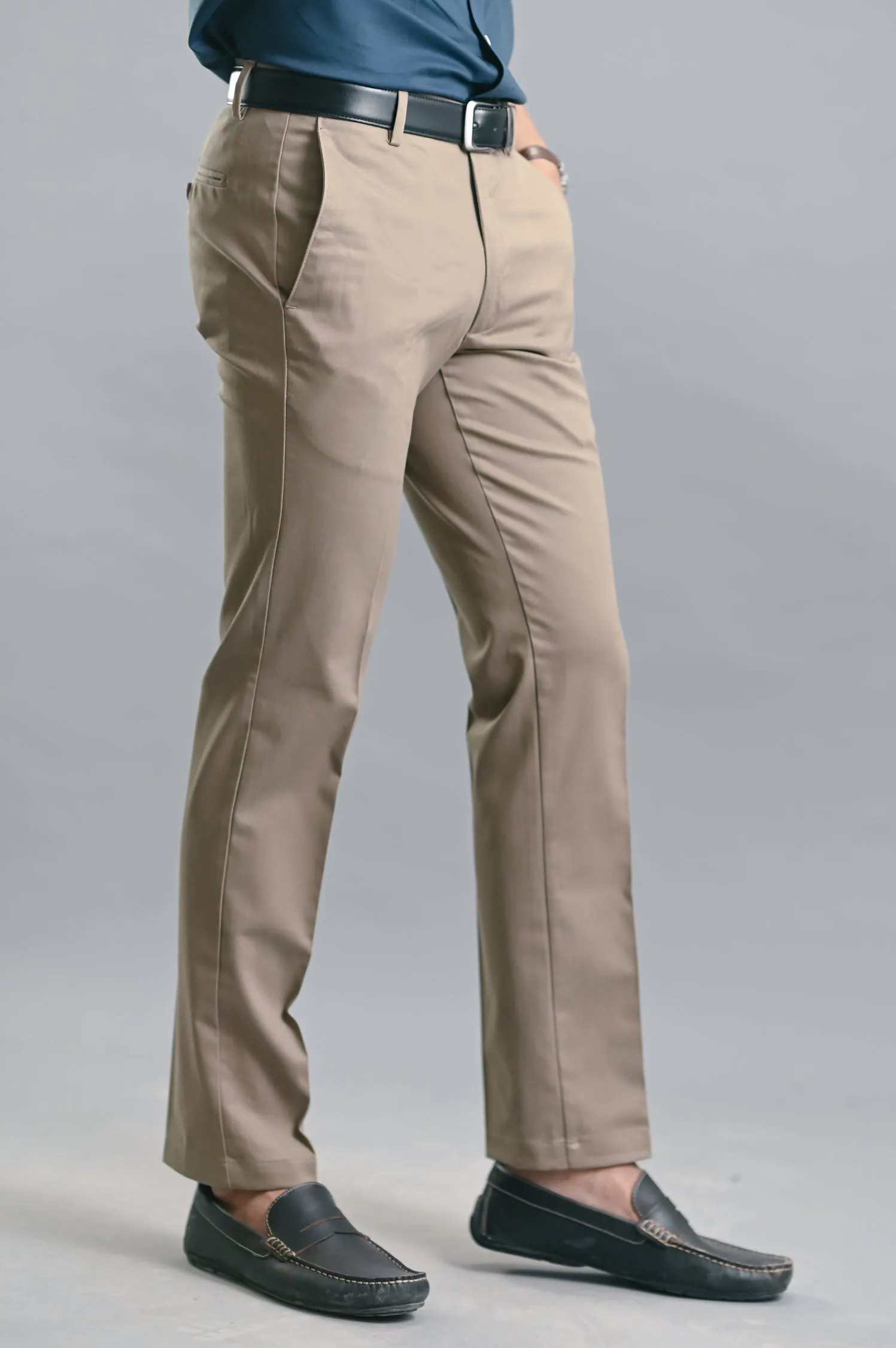 RE-DEFINE KHAKIS - REGULAR FIT