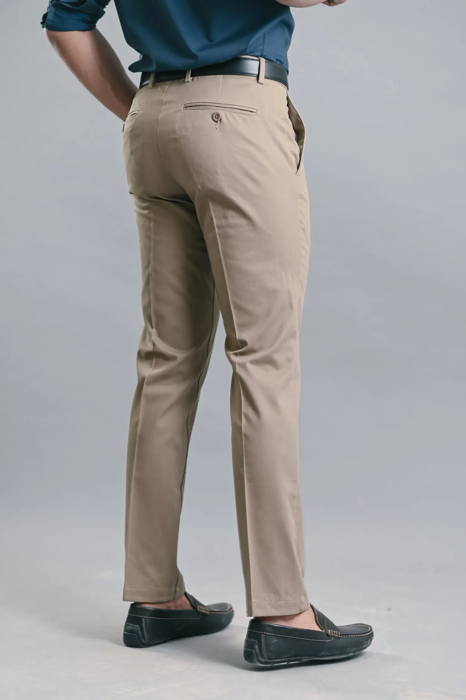 RE-DEFINE KHAKIS - REGULAR FIT