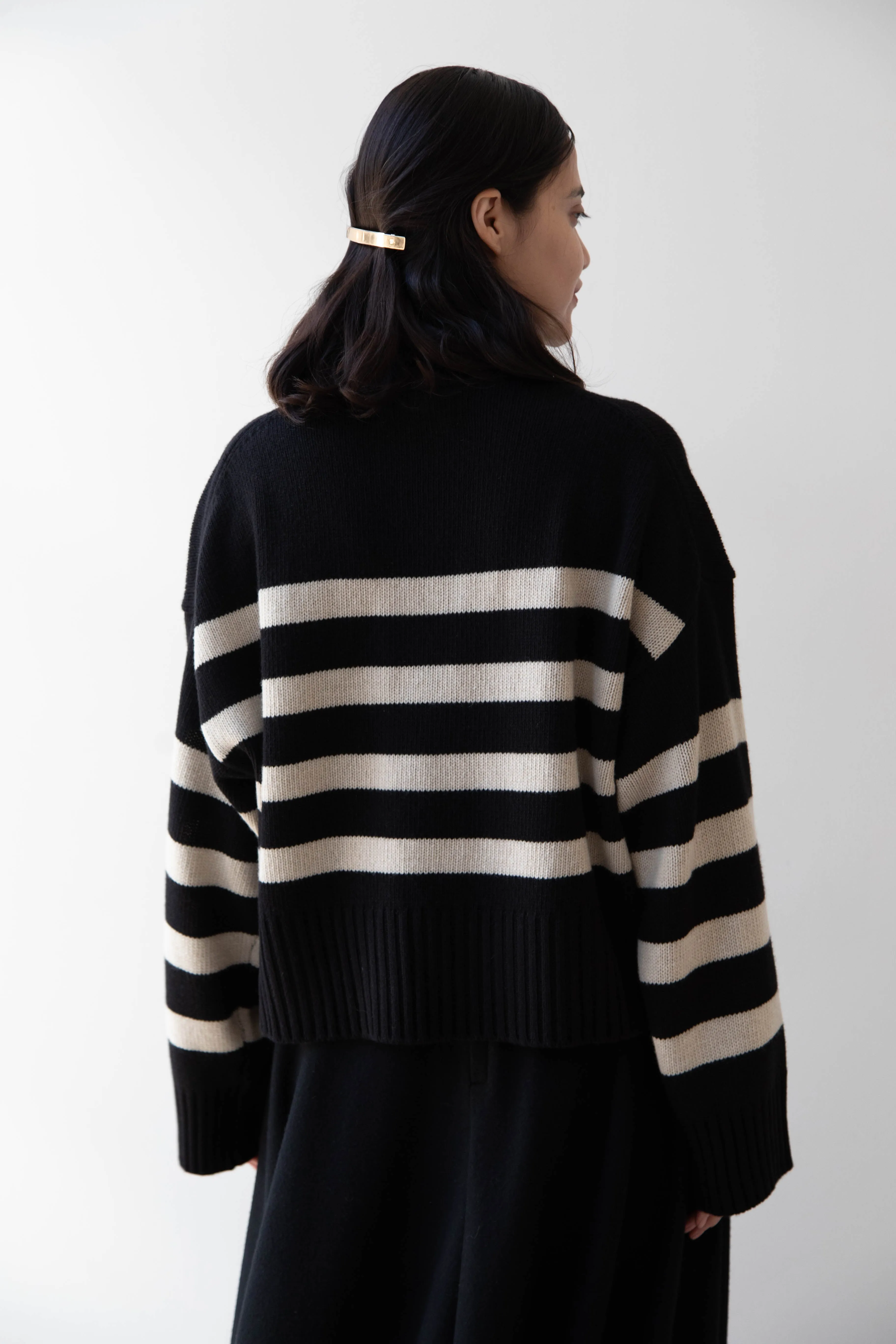 Skall | Campa Sweater in Black & Sand Stripe