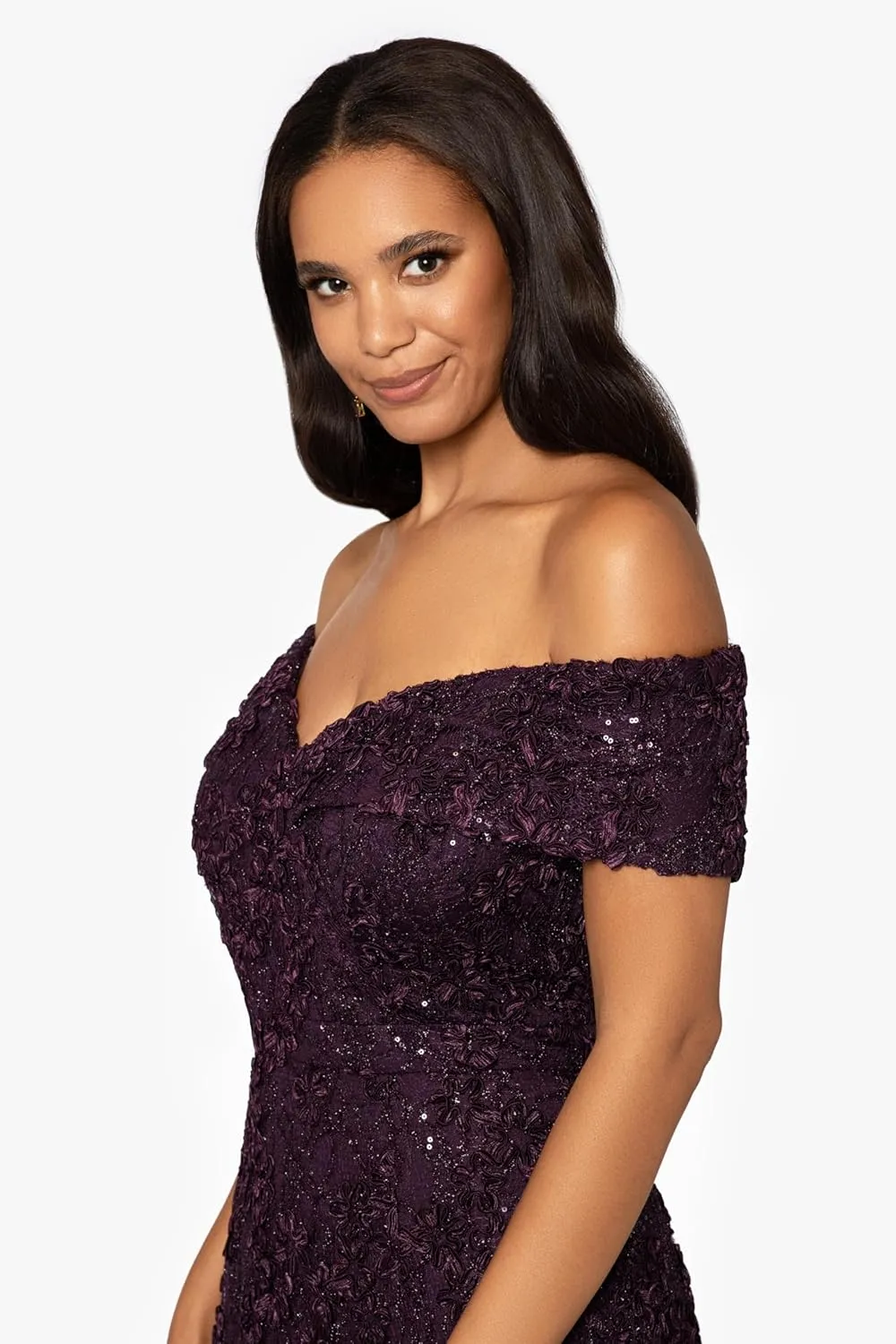 Xscape Women's Plus Size Off The Shoulder Sweetheart Neckline Long Lace Dress